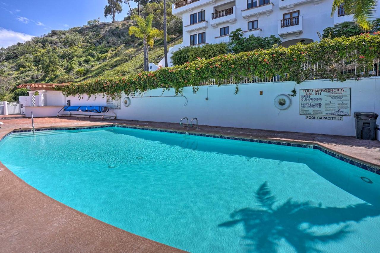 Quiet Avalon Getaway Villa With Ocean View And Balcony Екстериор снимка